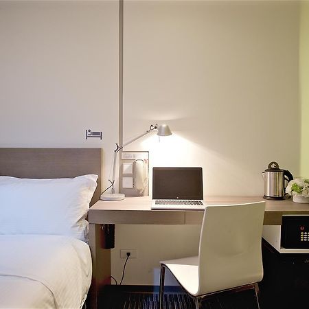 Just Sleep - Lin Sen Hotel Taipei Exterior photo